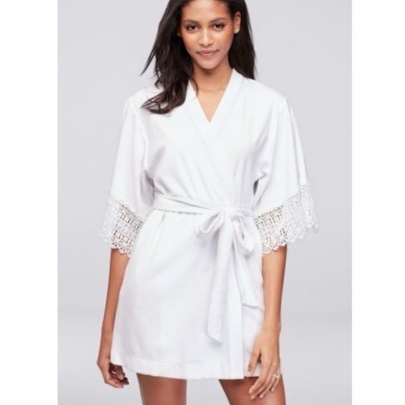 Betsey Johnson Terry Cloth Embroidered Print Crochet Trim Kimono Sleeves Robe M - Picture 2 of 13